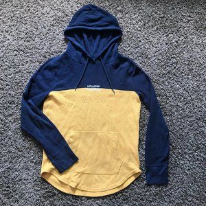 Mens- Hollister long sleeve hoodie tee (mens, small)